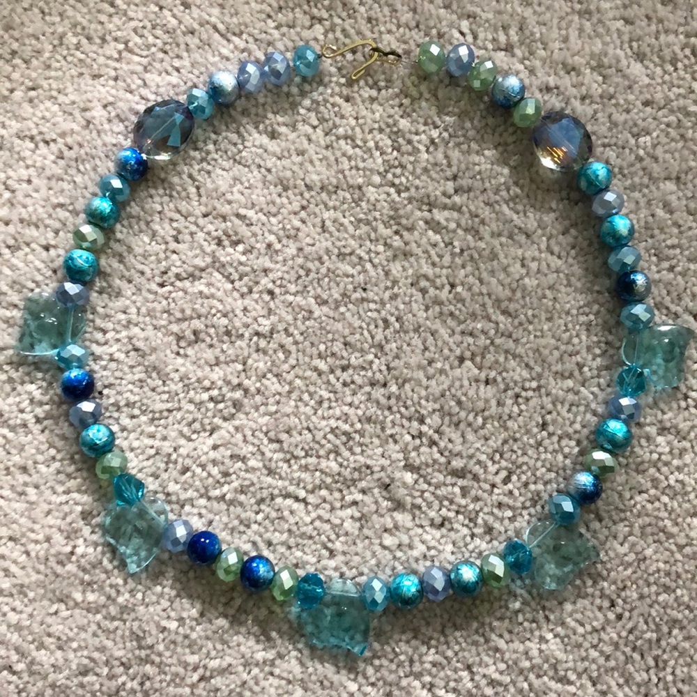 10” Blue Glass Beaded Hearts Necklace